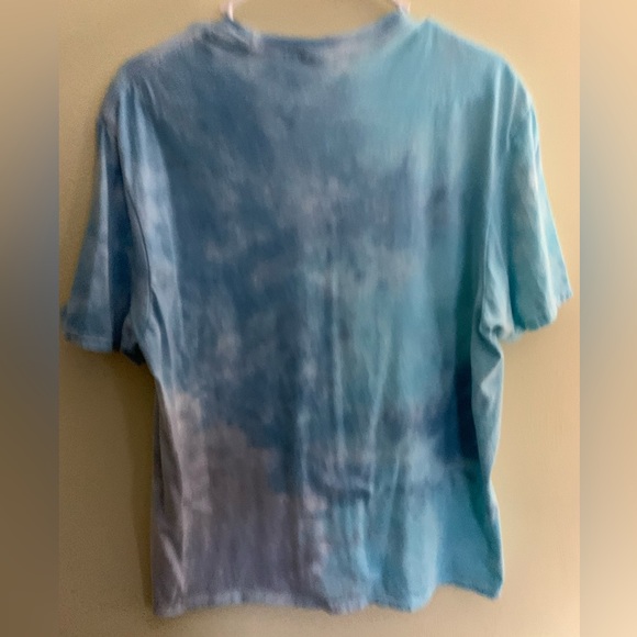 Woman’s tshirt - Picture 2 of 3